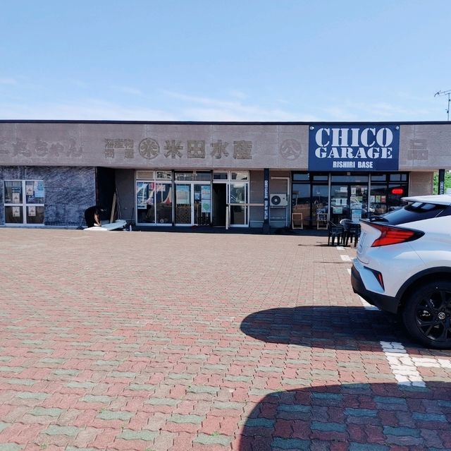 海を眺めながらアルコールが楽しめる　CHICO GARAGE　利尻