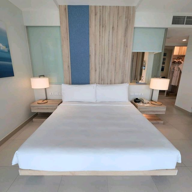 Review โรงแรม Holiday Inn Pattaya