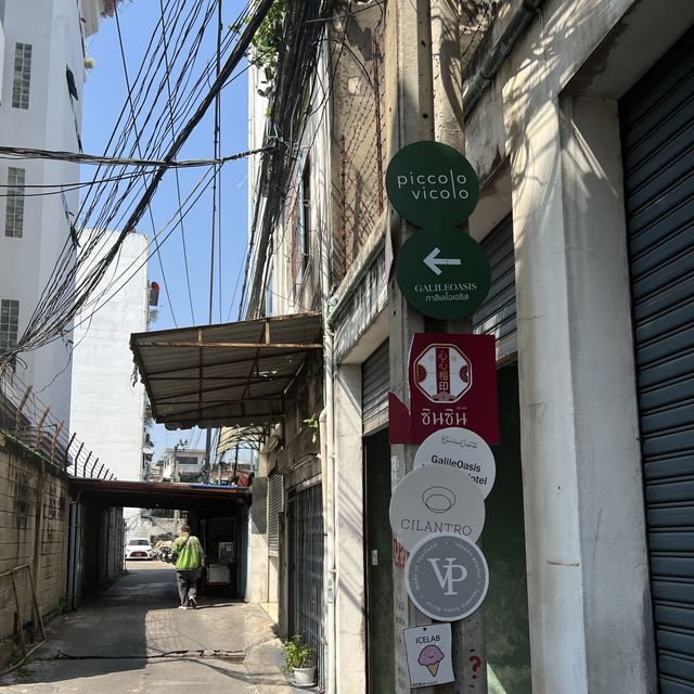 디자인, 맛 모두 충족하는 방콕 카페✨, Piccolo Vicolo