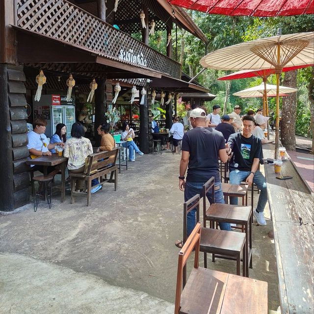 Rabeing View Cafe Mae Kampong