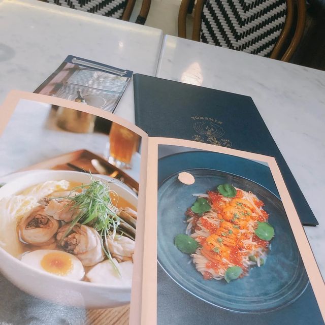 台北｜小聚吃吃美食🍴🍝🍱 YONSHIN Breeze Xinyi Restaurant 永心鳳茶 微風信義店