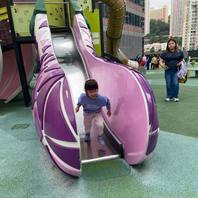 【大型 #發光巨蛋 登陸📸️啦】