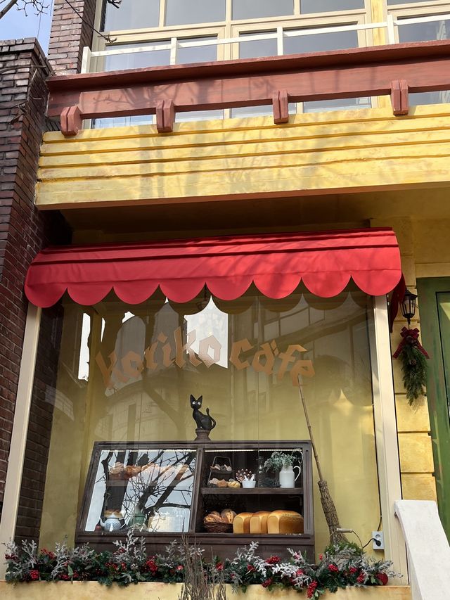 연남동 지브리감성, 마녀배달부 키키의 ‘코리코 카페’☕️🐈‍⬛