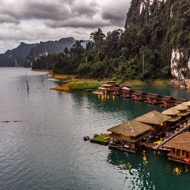 เขาสามเกลอ - เขื่อนเชี่ยวหลาน อันซีนสุราษฎร์ธานี