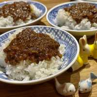 台灣二屆滷肉飯冠軍（大來小館）正宗台菜非吃不可