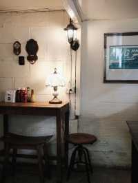 ใต้ถุนบ้าน 带福办 ร้านอาหารเล็กๆสไตล์โฮมมี่