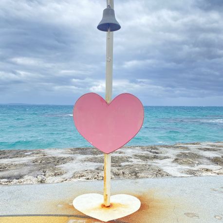 There's a swing in the sea!? Okinawa's photogenic beach [Azama Sun