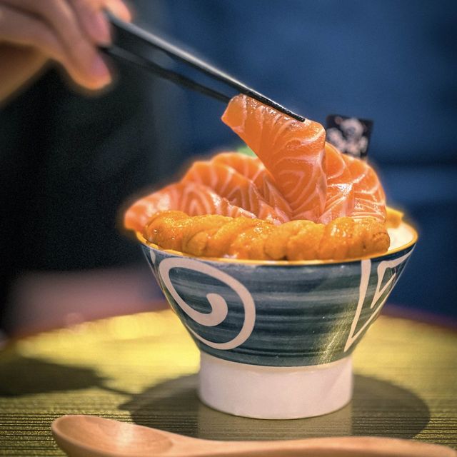 📍香港長沙灣｜漁初·魚丼 · 街坊宵夜恩物🧡滿到瀉超新鮮魚生丼專門店！