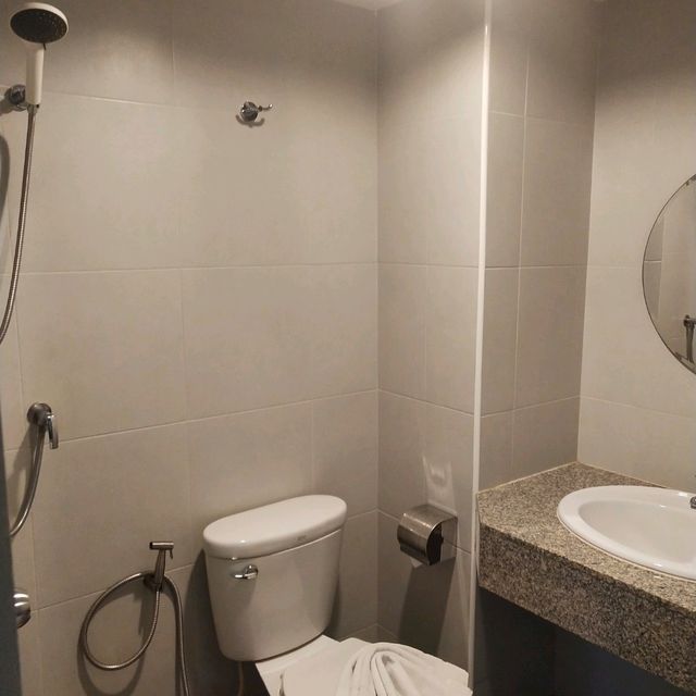 ที่พักหลักร้อยภูเก็ตที่โคตรดี...Recenta Style 