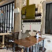 leaf & co. cafe