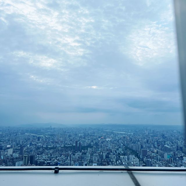 Check out Taipei from the top of 101!!!