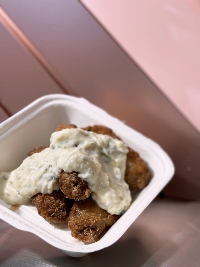 《只 想 食 雞 翼》