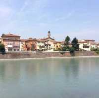 Adige แม่น้ำสวยใส ใจกลางเวโรน่า อิตาลี