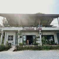 Frankies Cafe at Khanom Beach, 
