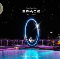โรงเเรมอวกาศพัทยา 🚀