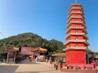 วัดหมื่นพุทธ - Ten Thousand Buddhas Monastery