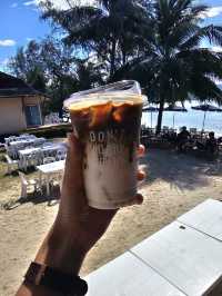  “Coco coffee and bar” เกาะช้าง