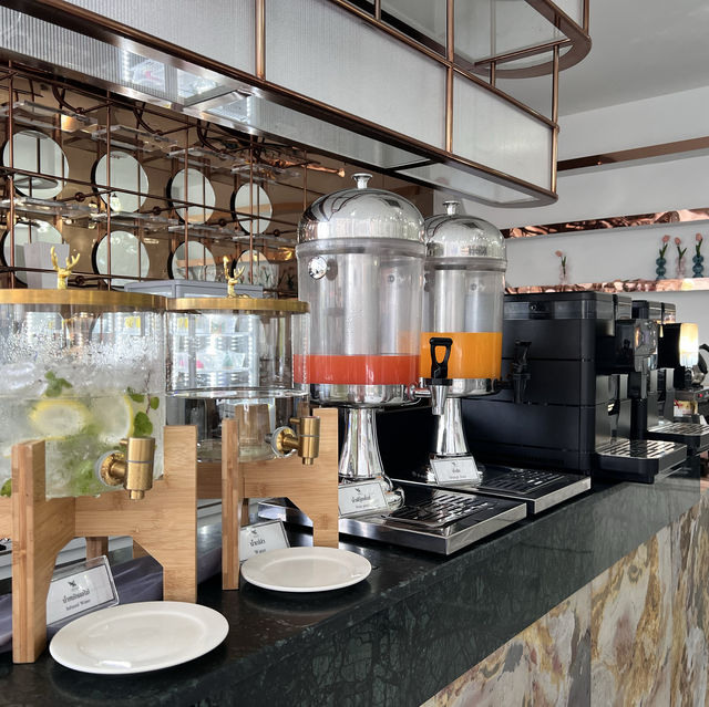 Moose hotel Chiangmai 🫎 ขนมฟรีมีไม่อั้น!!