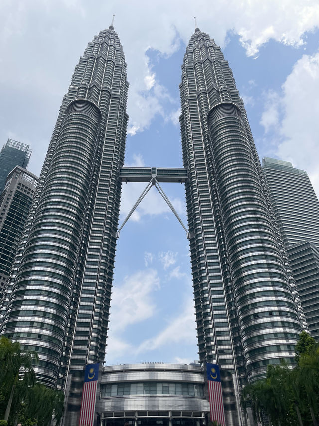 Malaysia's Spirit and Architecture🕌🇲🇾