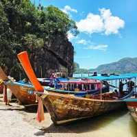 พายเรือที่เกาะห้อง