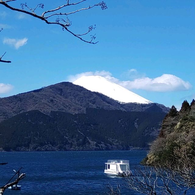 芦ノ湖の遊覧船