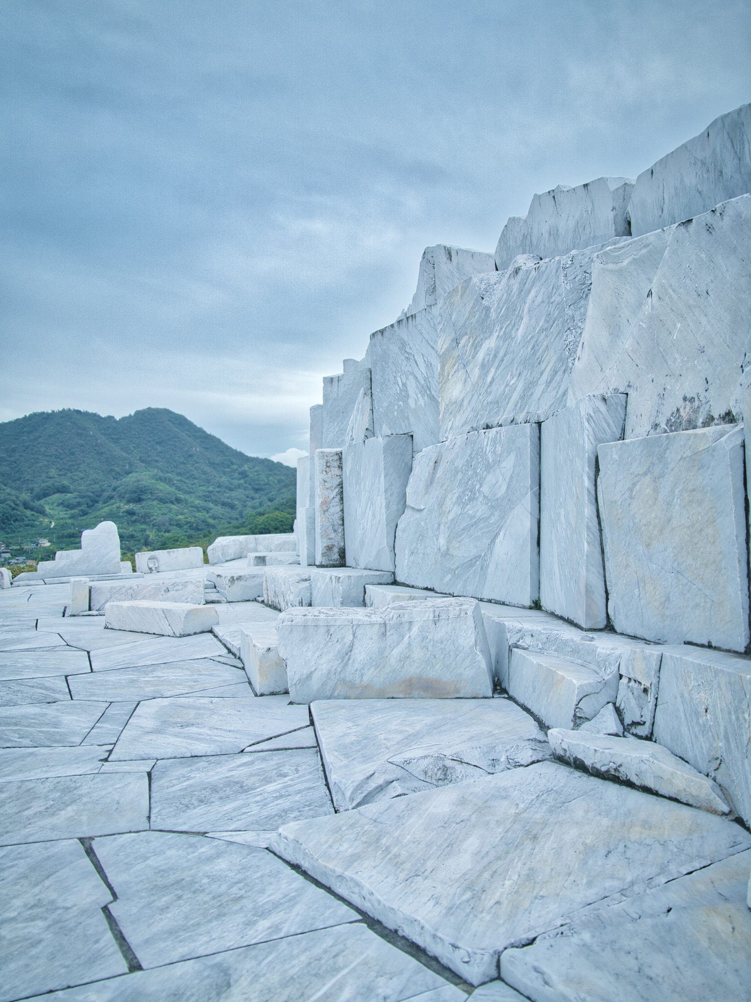 広島】世界最大規模の大理石彫刻庭園🪨 | Trip.com 尾道