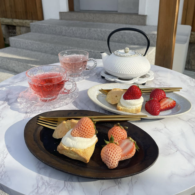 【大阪カフェ】おとぎの国に迷い込んだかのようなカフェ