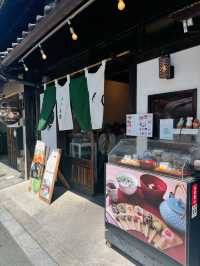 城下町でのんびり『食べ歩き』絶品グルメ