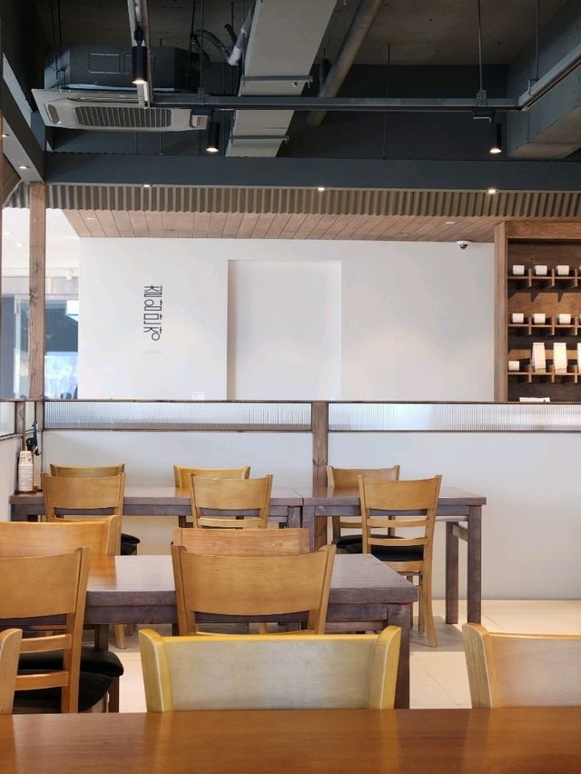 영도 피아크에 생긴 기장의 돌솥맛집, 칠암만장 영도점