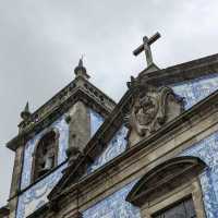 Holy Trinity Church：中世紀建築瑰寶，感受英國基督教歷史