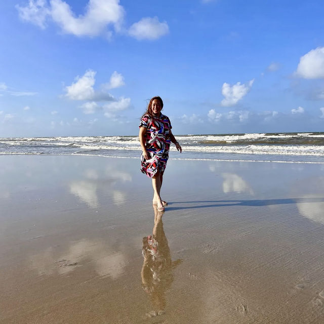 Vitamin Sea intake at Pantai Lagenda, Pekan