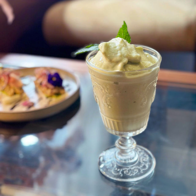 太子Fonji Cafe: 打卡位+ 高質蛋糕