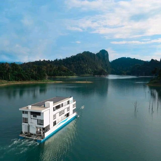 Serenity Awaits: Summer Cruise on Kenyir Lake