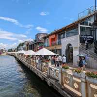 Serene Lake Views at Shuanglang Ancient Town