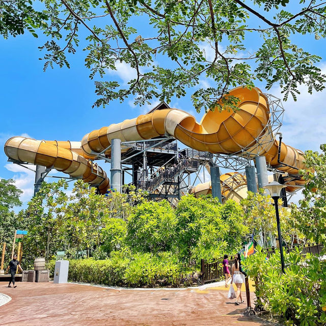 Desaru 水上樂園：刺激遊樂設施，優惠價格，適合炎熱天氣