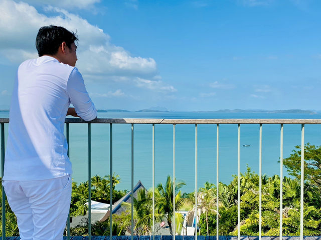 Luxury Hotel กับวิวแหลมยามูสวยๆ 