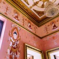  探索邦盛的珍寶：小眾白廟 Phra Maha Chedi Wat Saen Suk