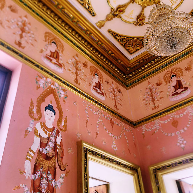  探索邦盛的珍寶：小眾白廟 Phra Maha Chedi Wat Saen Suk