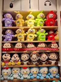 ช้อปของที่ระลึกที่ Miniso อนุเสาวรีย์ชัยฯ