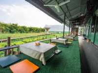 คาเฟ่สวนคะน้าวิวภูเขา กาญจนบุรี