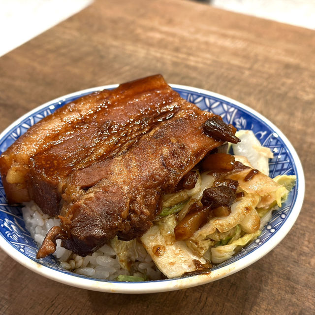 台北餐廳 · 小王煮瓜｜華西街夜市人氣小吃 🍲