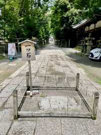 【京都府】青空に映える朱塗りの社殿