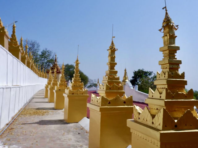 Umin Thonze Pagoda 