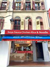 シンガポール　シンガポール観光　Soya Sauce Chicken Noodleは世界一安いMichelin飯！