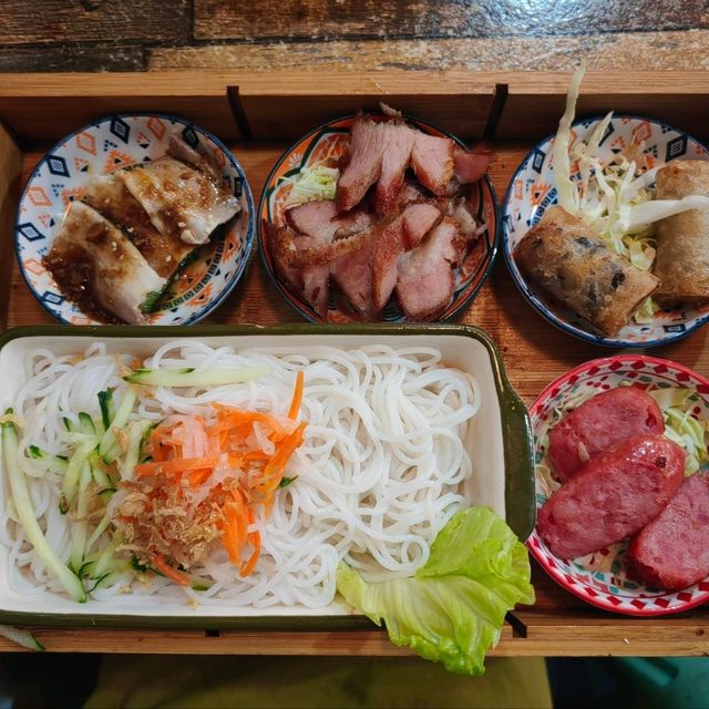 觀塘很多選擇的五月星牛肉麵