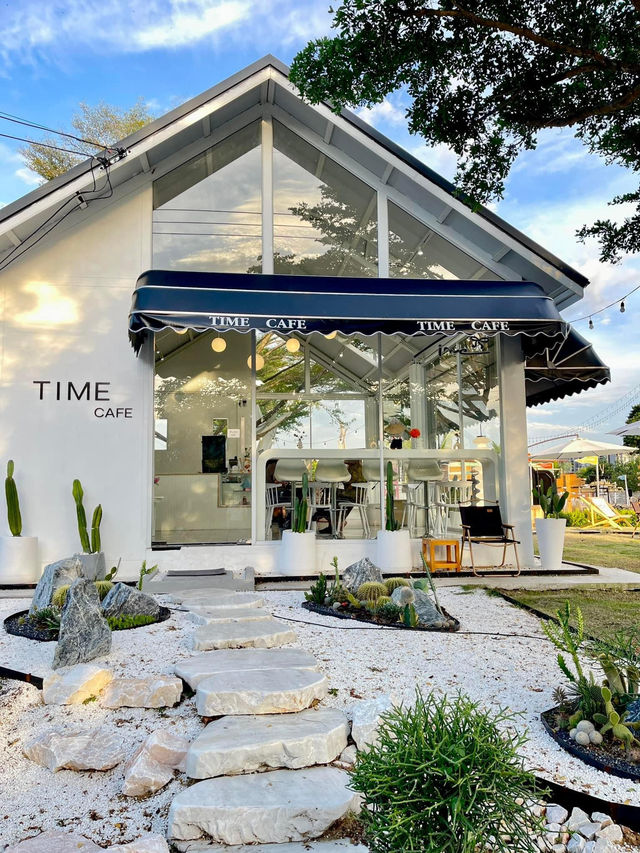 Time Cafe คาเฟ่เปิดใหม่ในคลอง 6 ☕✨