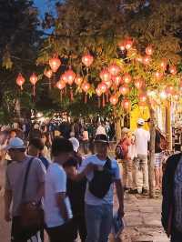 CHARMING OLD TOWN IN HOI-AN 😍