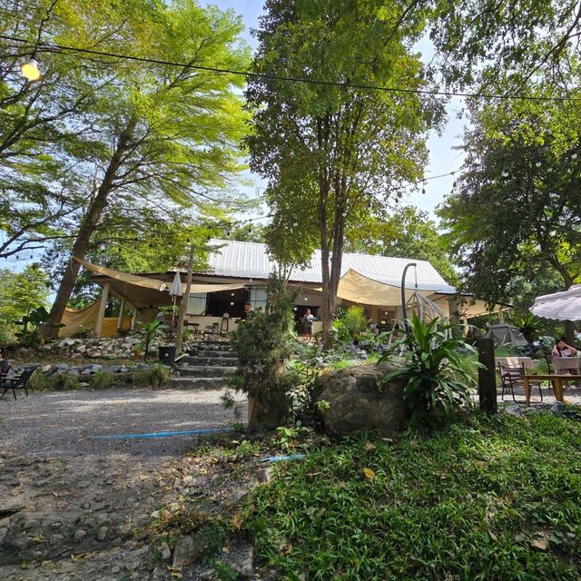 Cozy Cafe Camp คาเฟ่ลับ ลพบุรี 