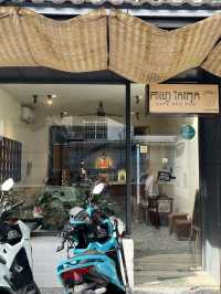 ☕️ คาเฟ่น่ารักที่พนมเปญ Cafe Keo Pok Trasak Paem 