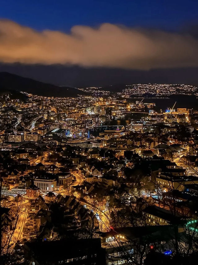 Bergen’s Sunset Symphony: A Magical End to the Day